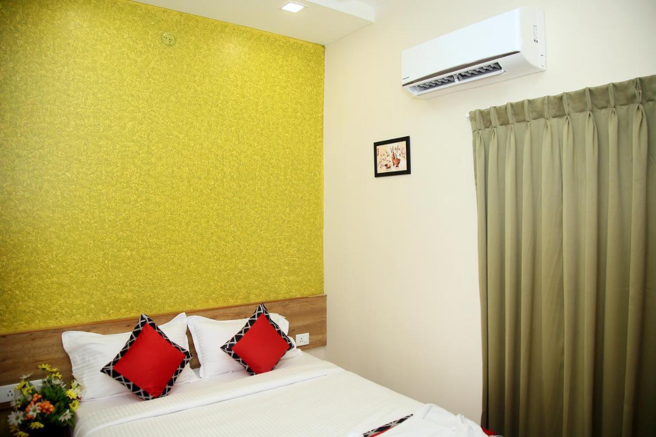 Apollo Court Hotel Chennai Exterior foto