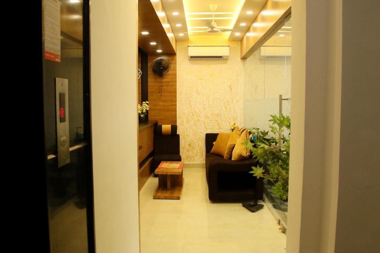 Apollo Court Hotel Chennai Exterior foto